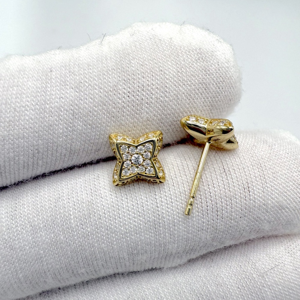 Gold Plated over .925 Sterling Silver Clover Style Cz Post Earrings